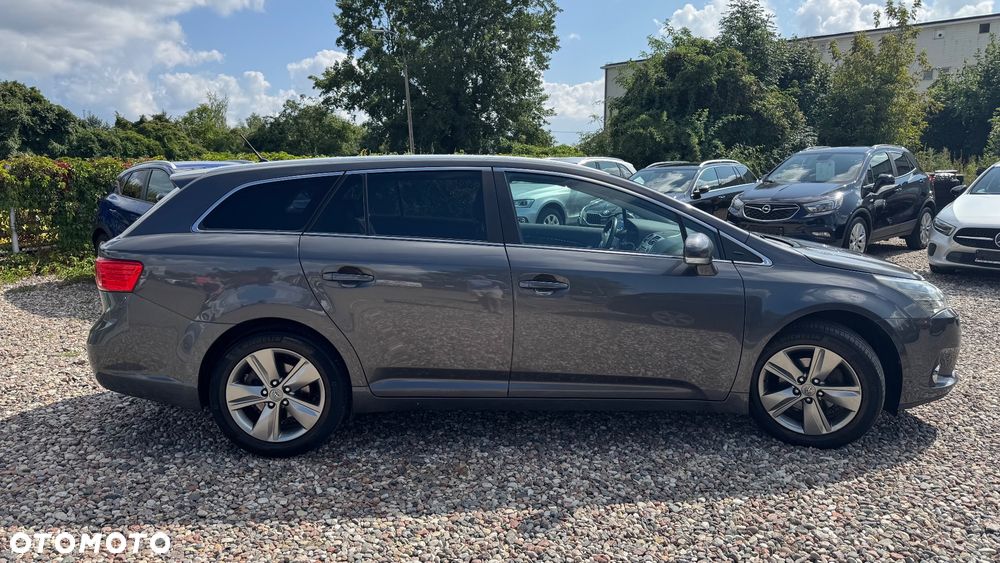 Toyota Avensis 1.8 Premium EU5 - 20