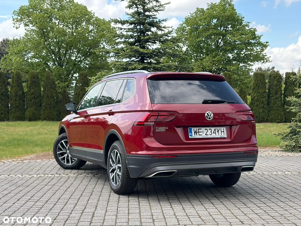 Volkswagen Tiguan - 10