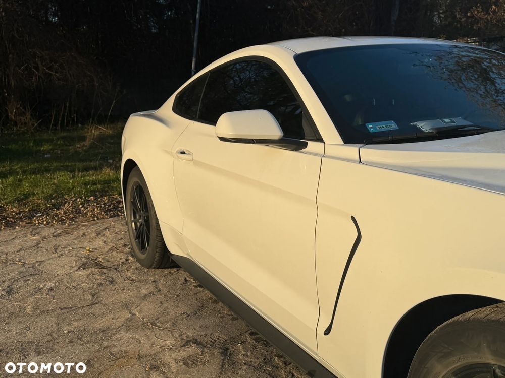 Ford Mustang - 13