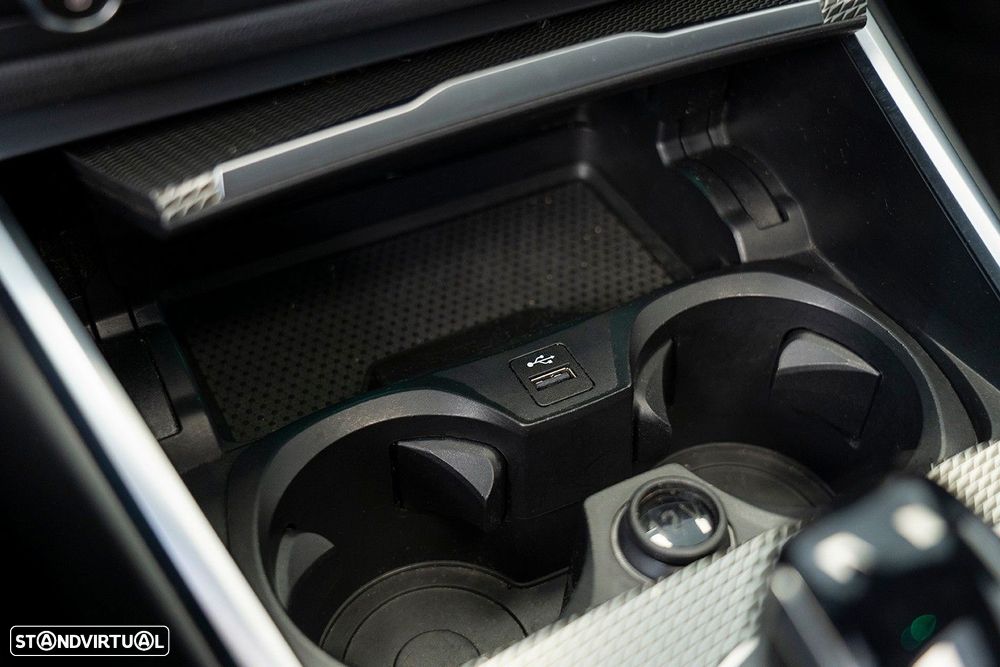 BMW 320 d Pack Desportivo M Auto - 44