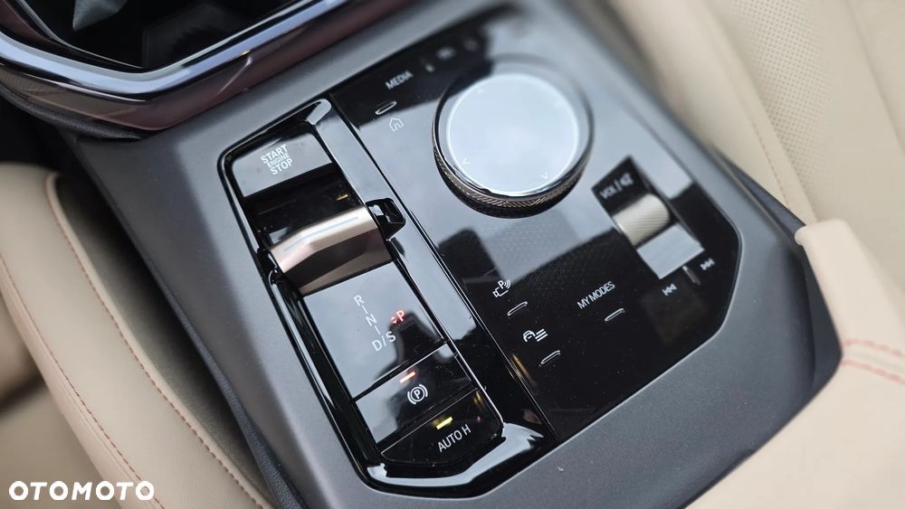 BMW X3 xDrive20 mHEV - 29