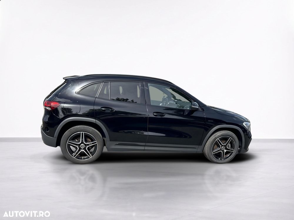 Mercedes-Benz GLA 250 e - 8