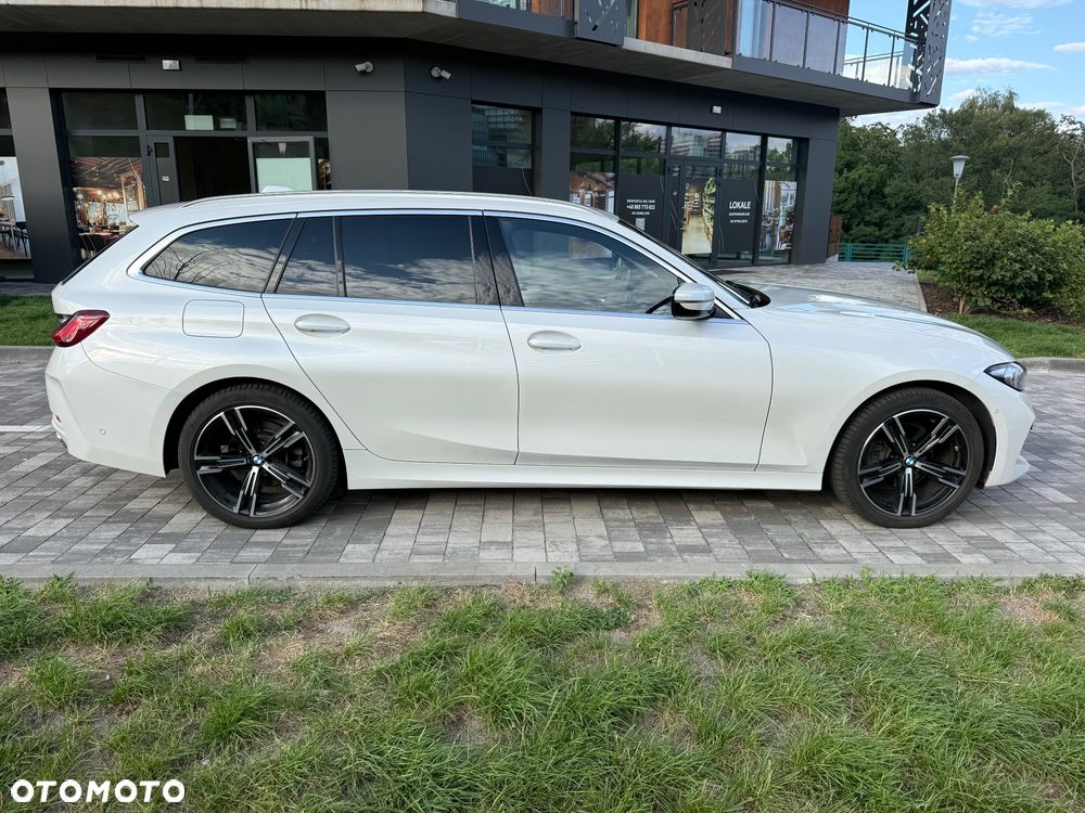 BMW Seria 3 320d xDrive Luxury Line sport - 18
