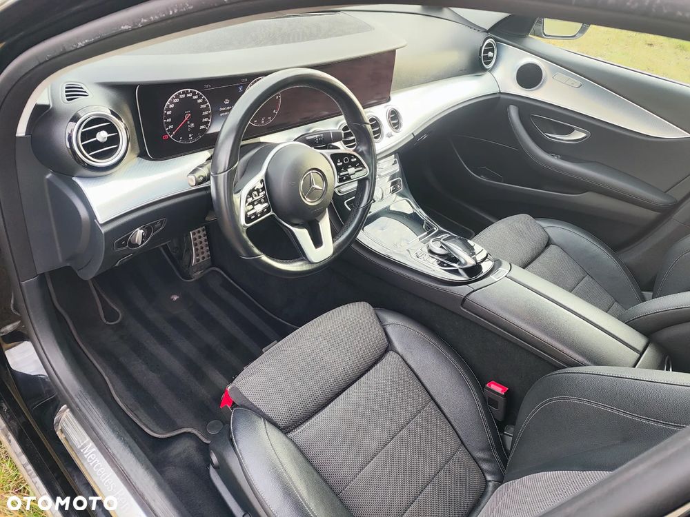 Mercedes-Benz Klasa E 200 d - 7