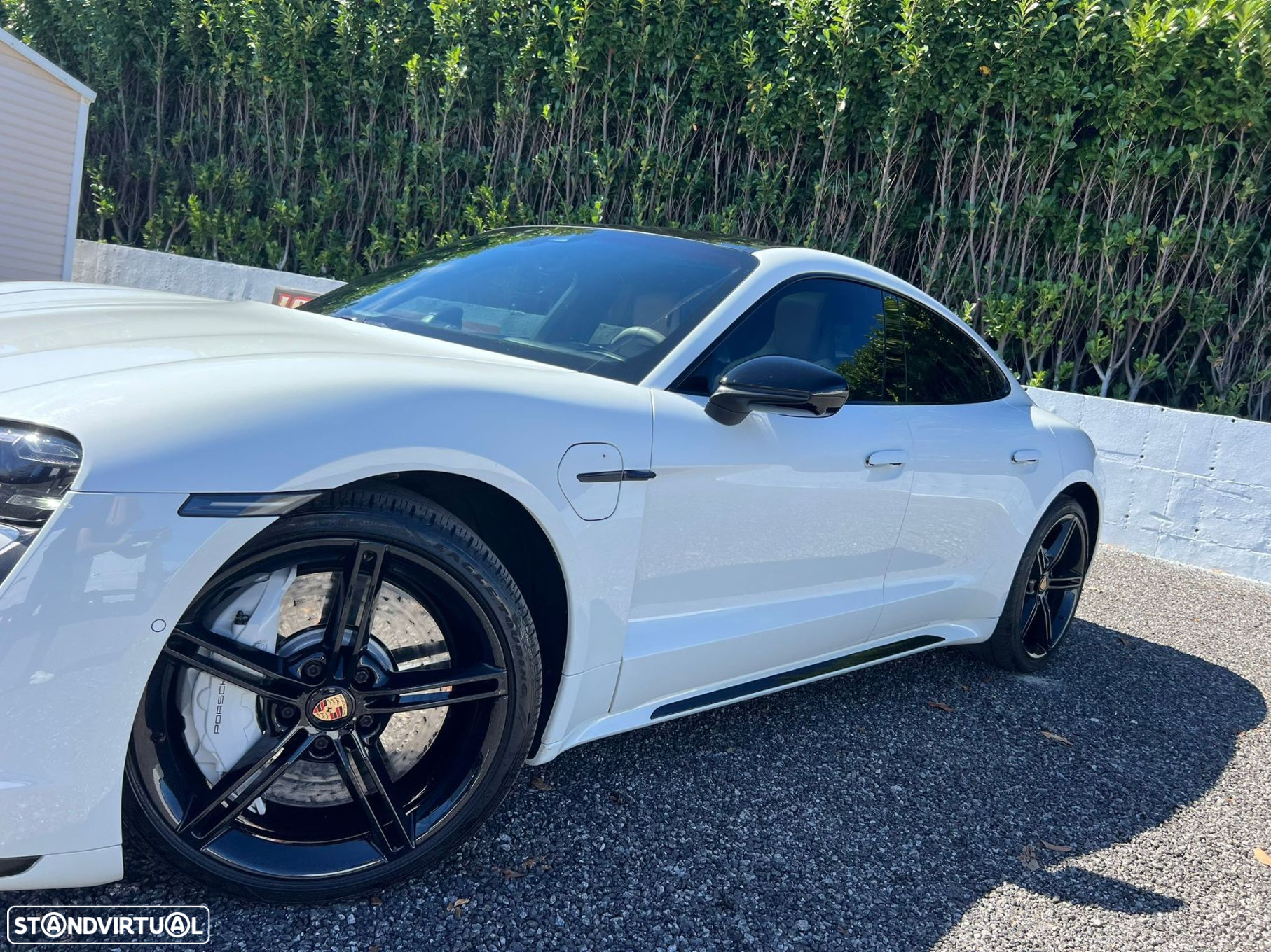 Porsche Taycan Turbo - 24