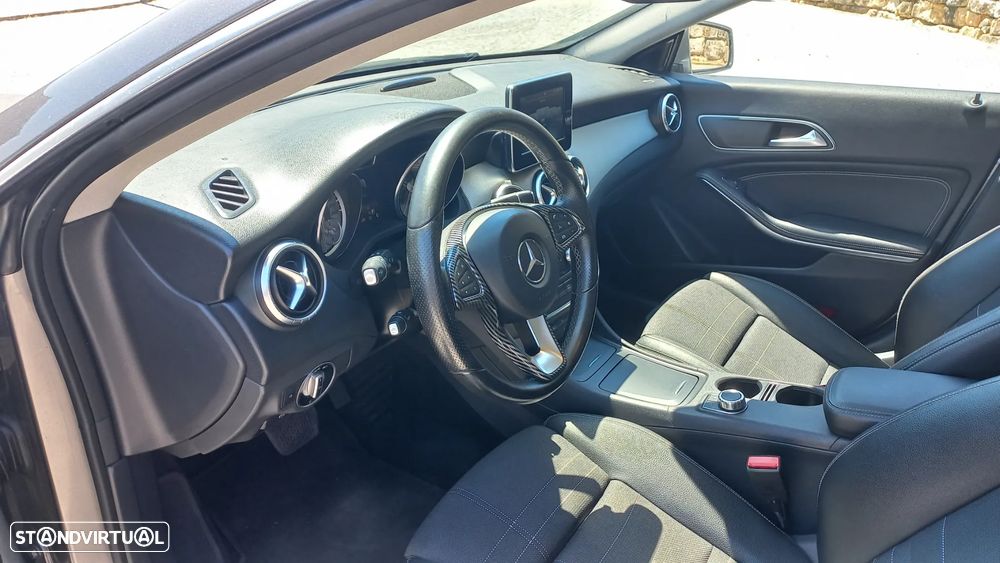 Mercedes-Benz CLA 200 d 7G-DCT Urban - 5