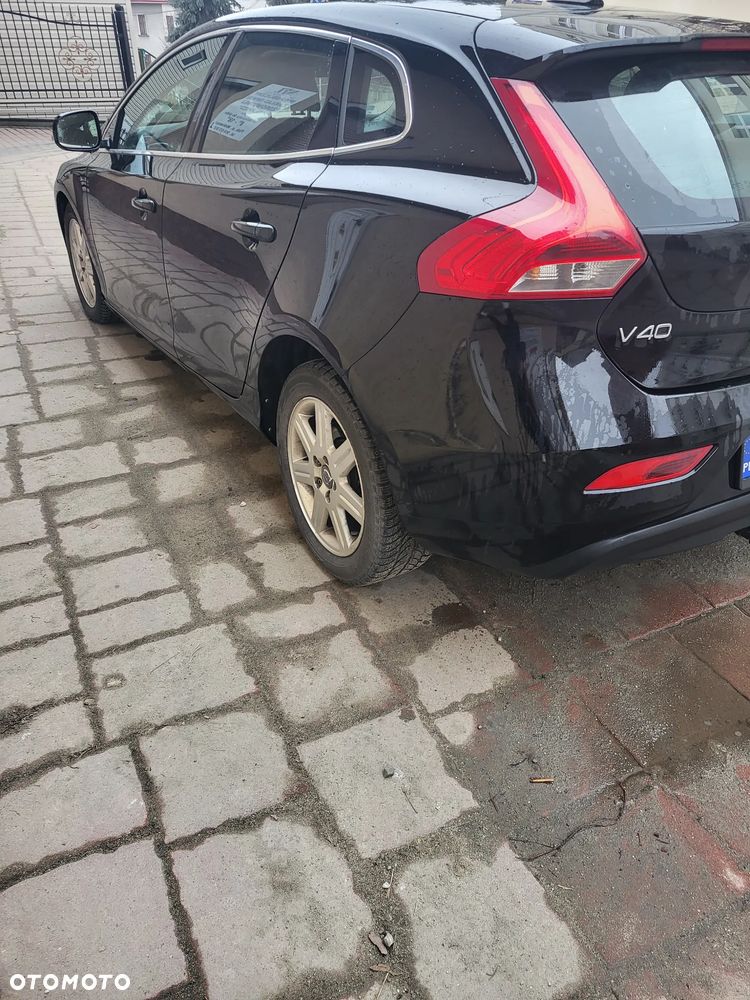 Volvo V40 D2 Base - 4