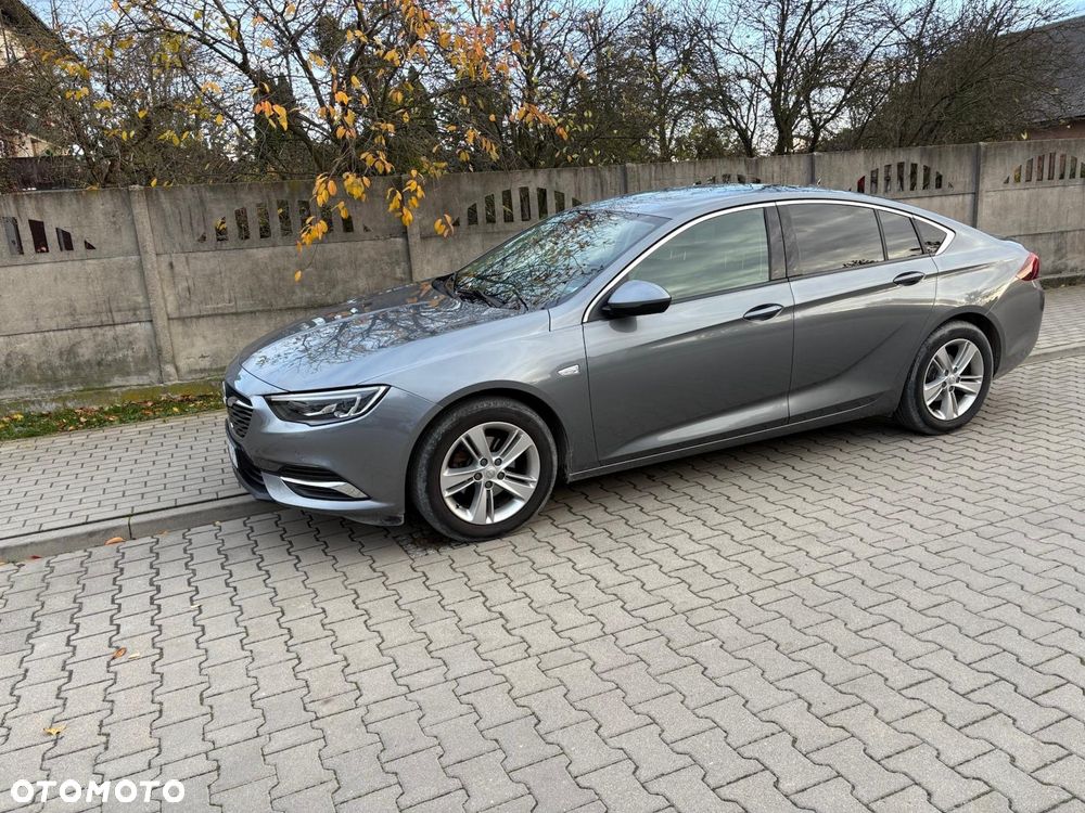 Opel Insignia - 1