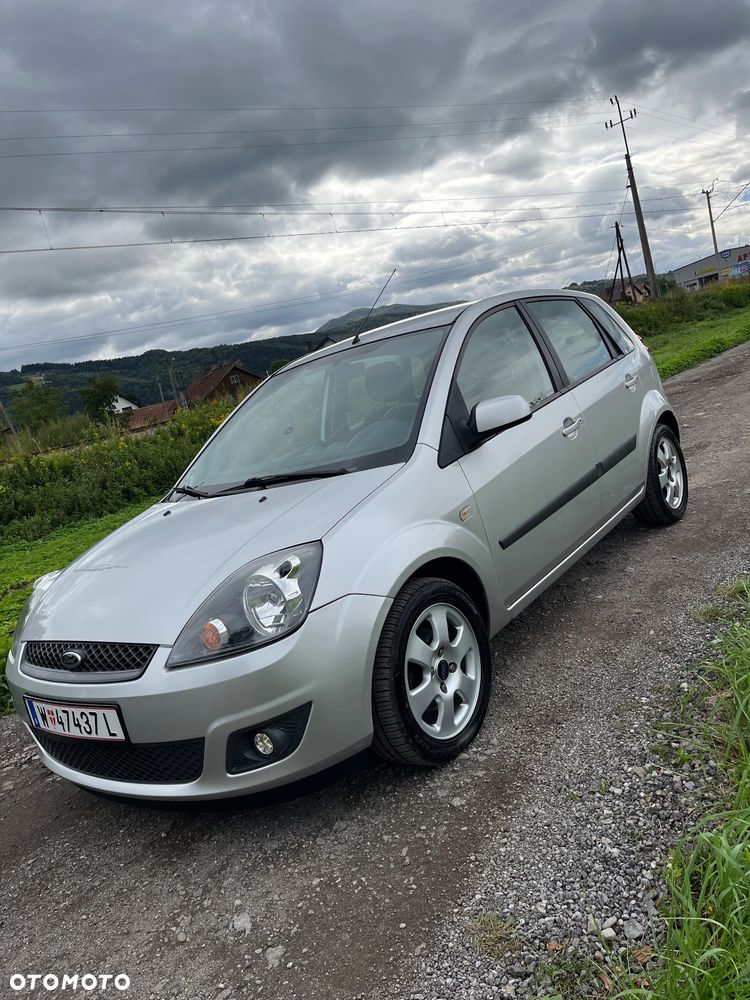Ford Fiesta 1.3 Style - 14
