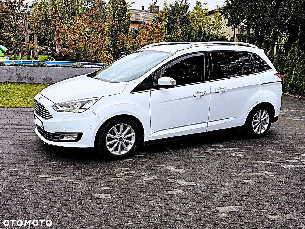 Ford Grand C-MAX - 28