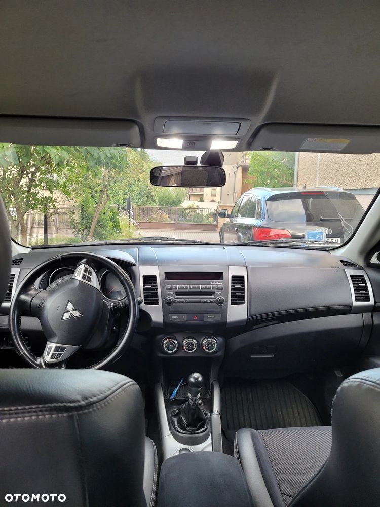 Mitsubishi Outlander 2.0 DID Instyle - 17