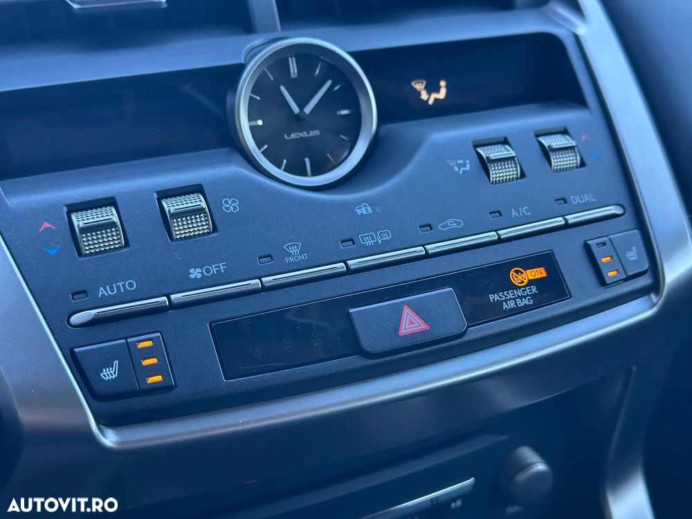 Lexus Seria NX 300h AWD Executive Plus - 27