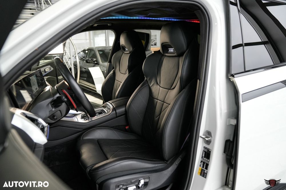 BMW XM 50e - 12