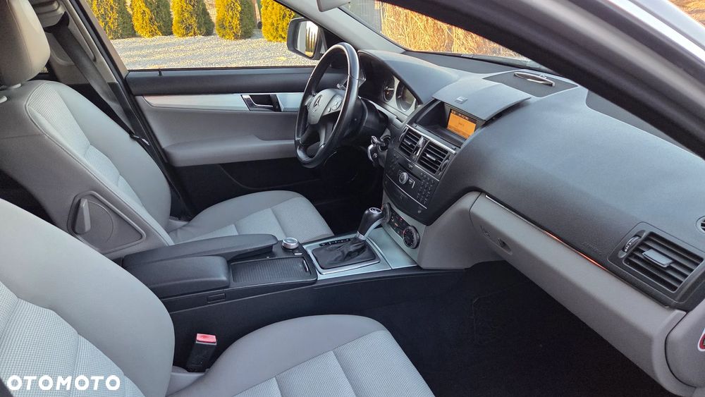 Mercedes-Benz Klasa C - 33