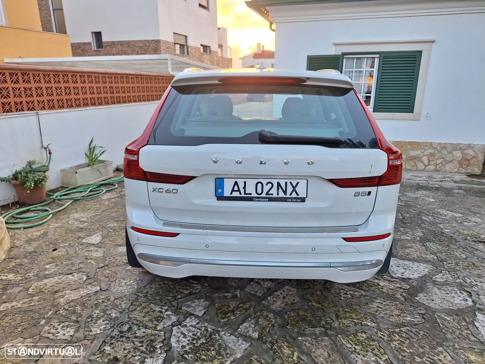 Volvo XC 60 2.0 B5 Inscription AWD - 23