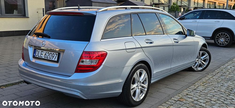 Mercedes-Benz Klasa C 180 T CDI DPF (BlueEFFICIENCY) Avantgarde - 28