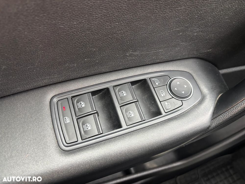 Renault Captur MHEV 140 Techno - 30