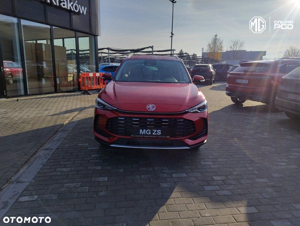MG ZS - 1