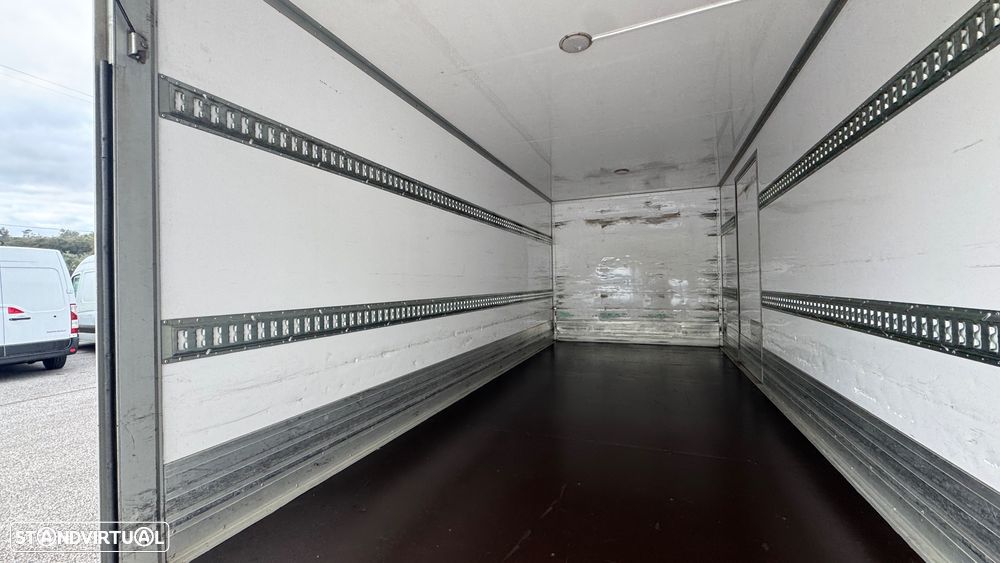Iveco Daily 3.0 35S16H C/ Plat. Elevatória - 20
