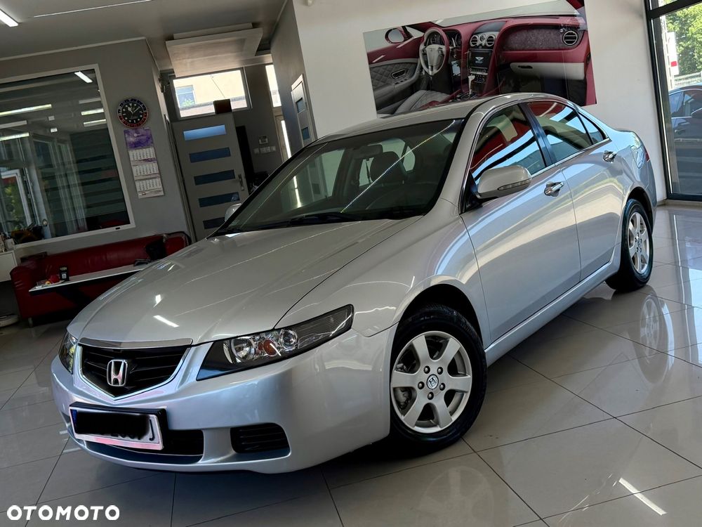 Honda Accord 2.0 Comfort - 38