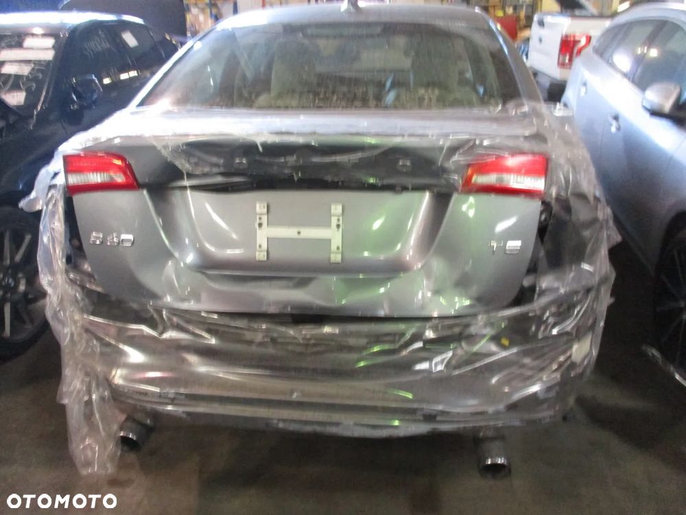 Volvo S60 T5 Drive-E R-Design Momentum - 22