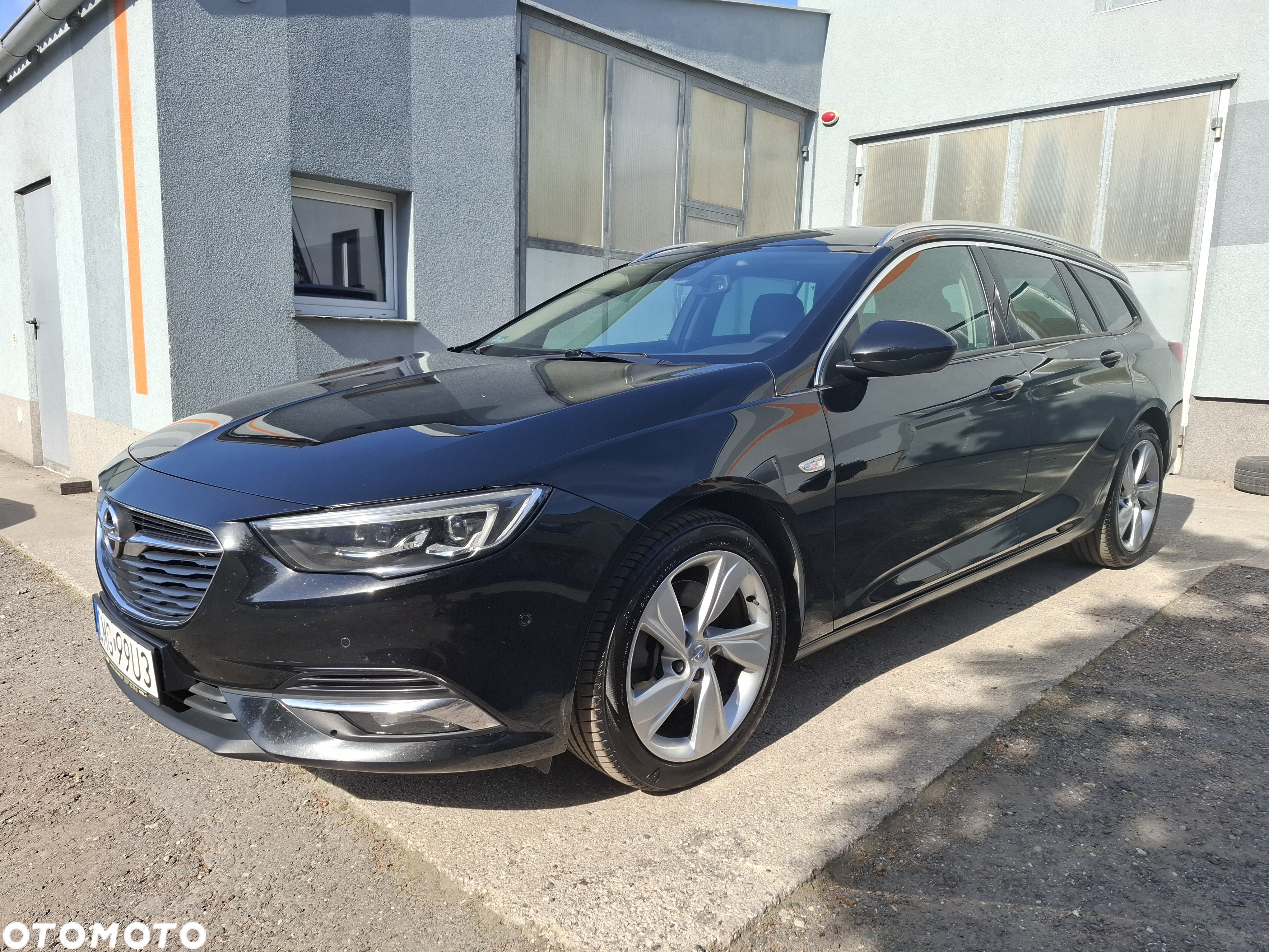 Opel Insignia 2.0 CDTI Sports Tourer Automatik Edition - 1