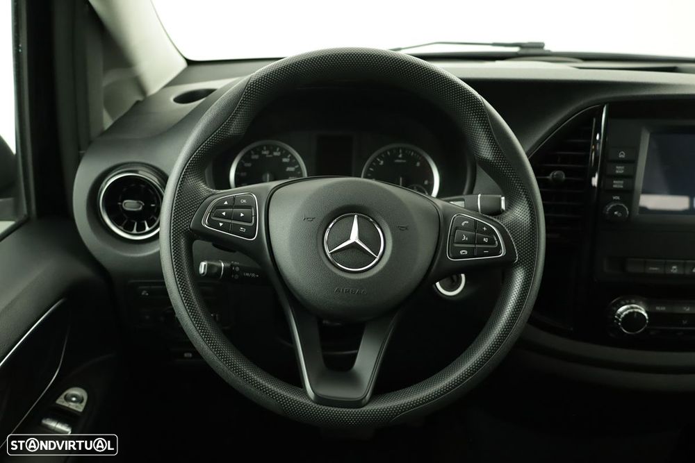 Mercedes-Benz Vito Tourer Longa Aut. SELECT - 11