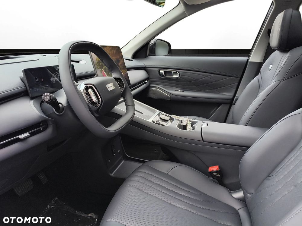 Geely Starray EM-i 1.5 PHEV Max - 11