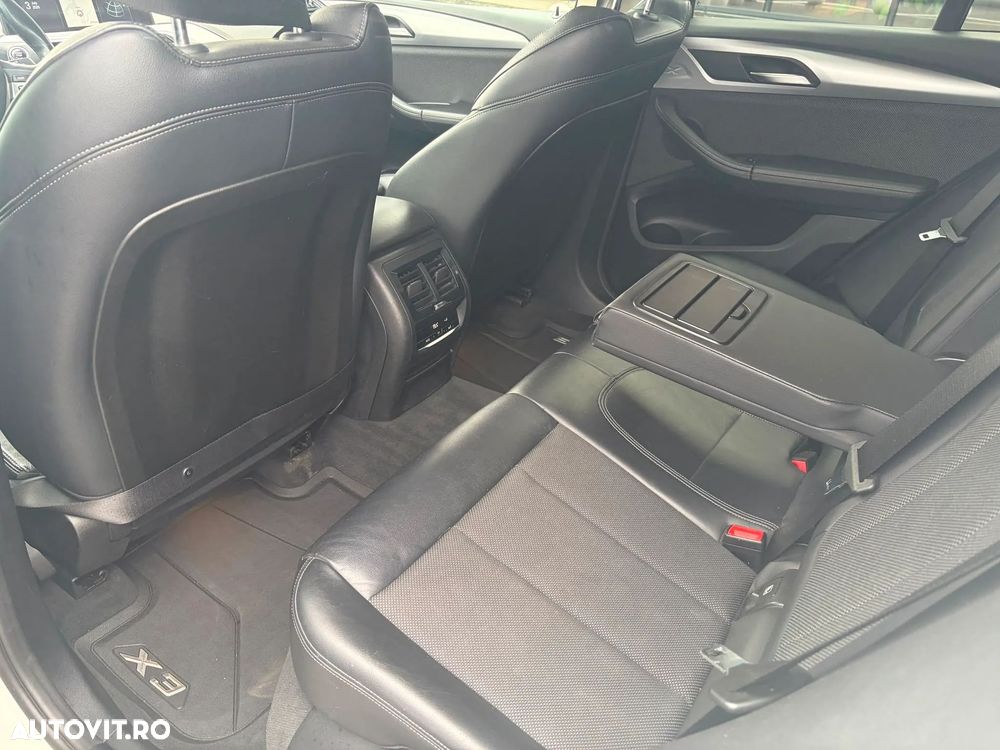 BMW X3 xDrive20d AT Luxury Line - 7