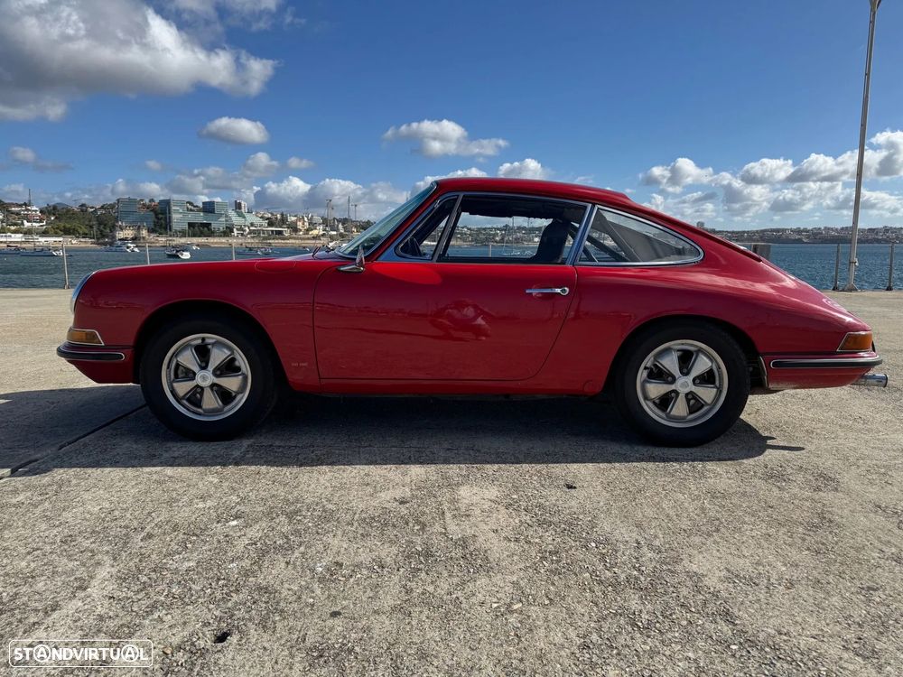 Porsche 911 Série F - 2