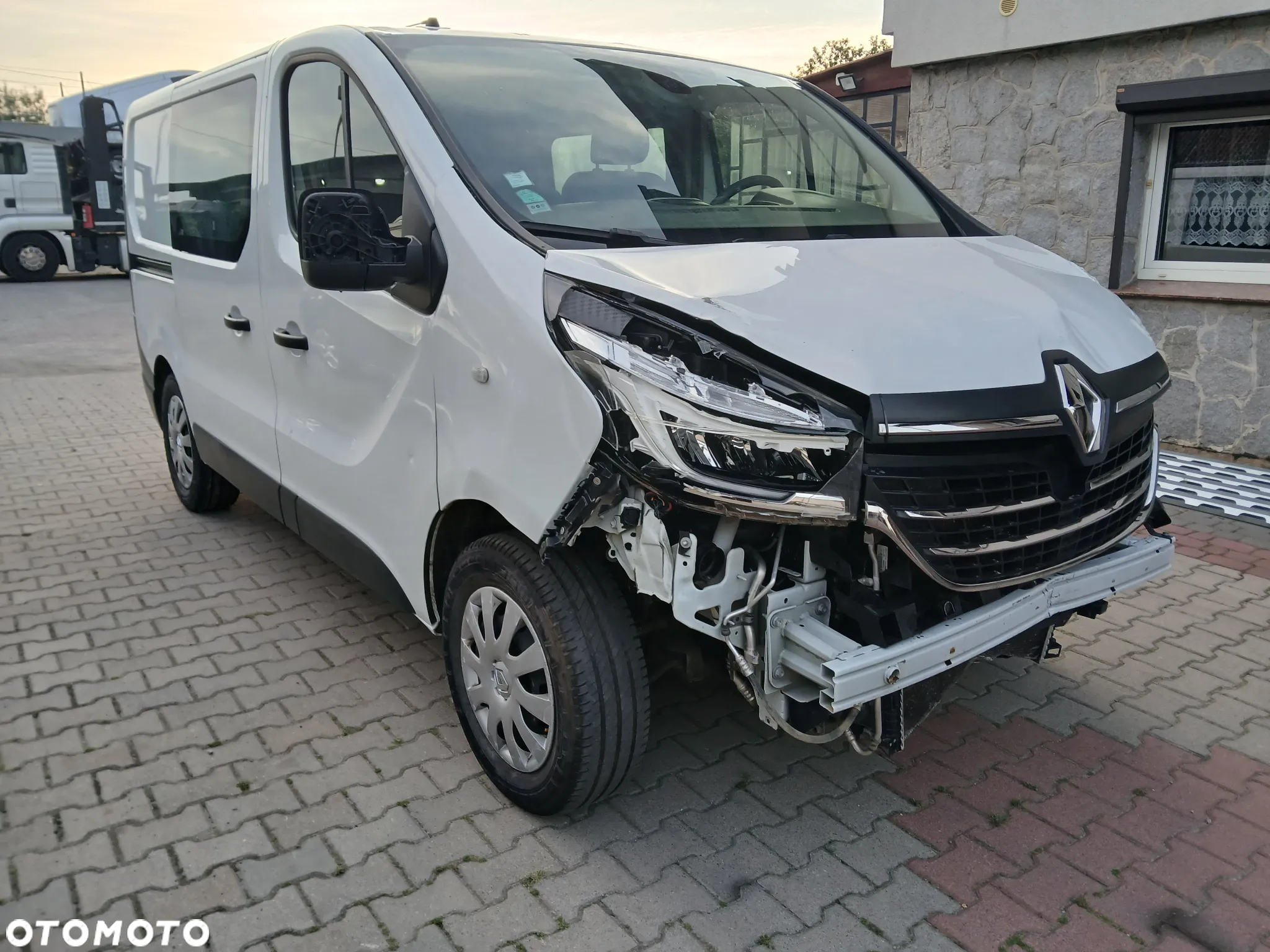Renault Trafic - 9