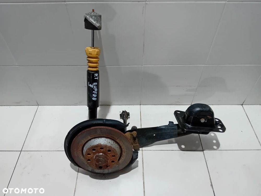 zwrotnica Wahacz Skoda Superb II prawy tył 2011 - 1