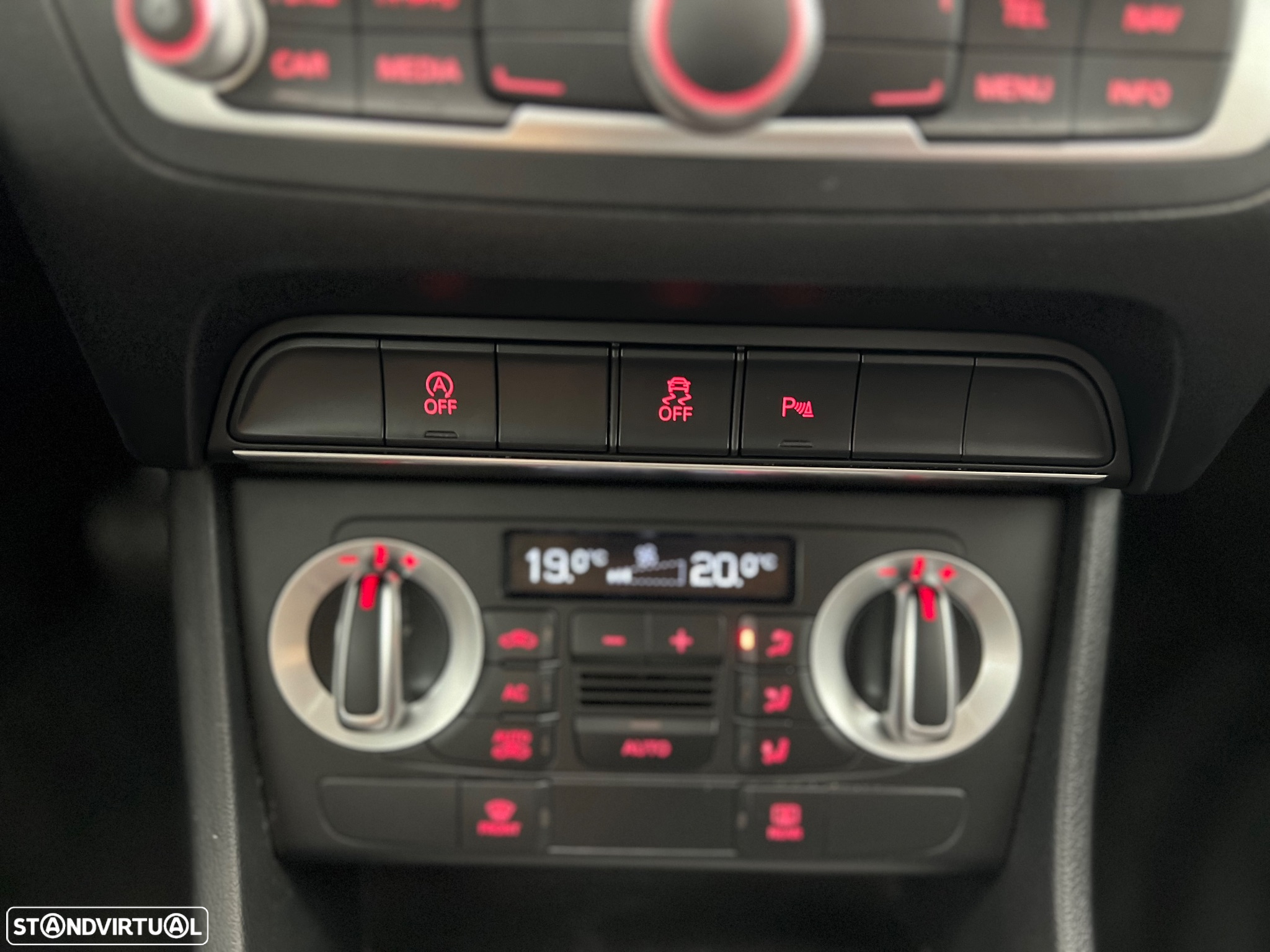 Audi Q3 2.0 TDI Attraction - 14