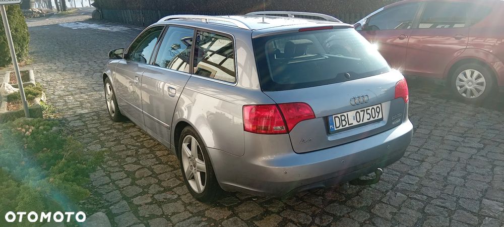 Audi A4 Avant 2.0 TDI - 32