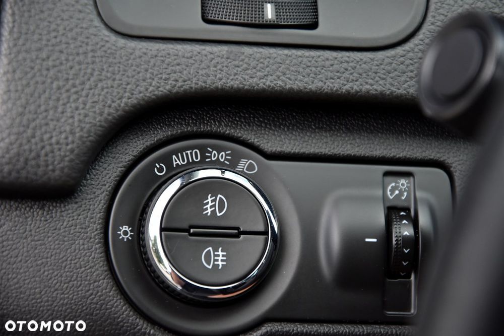 Opel Insignia 2.0 Innovation - 28