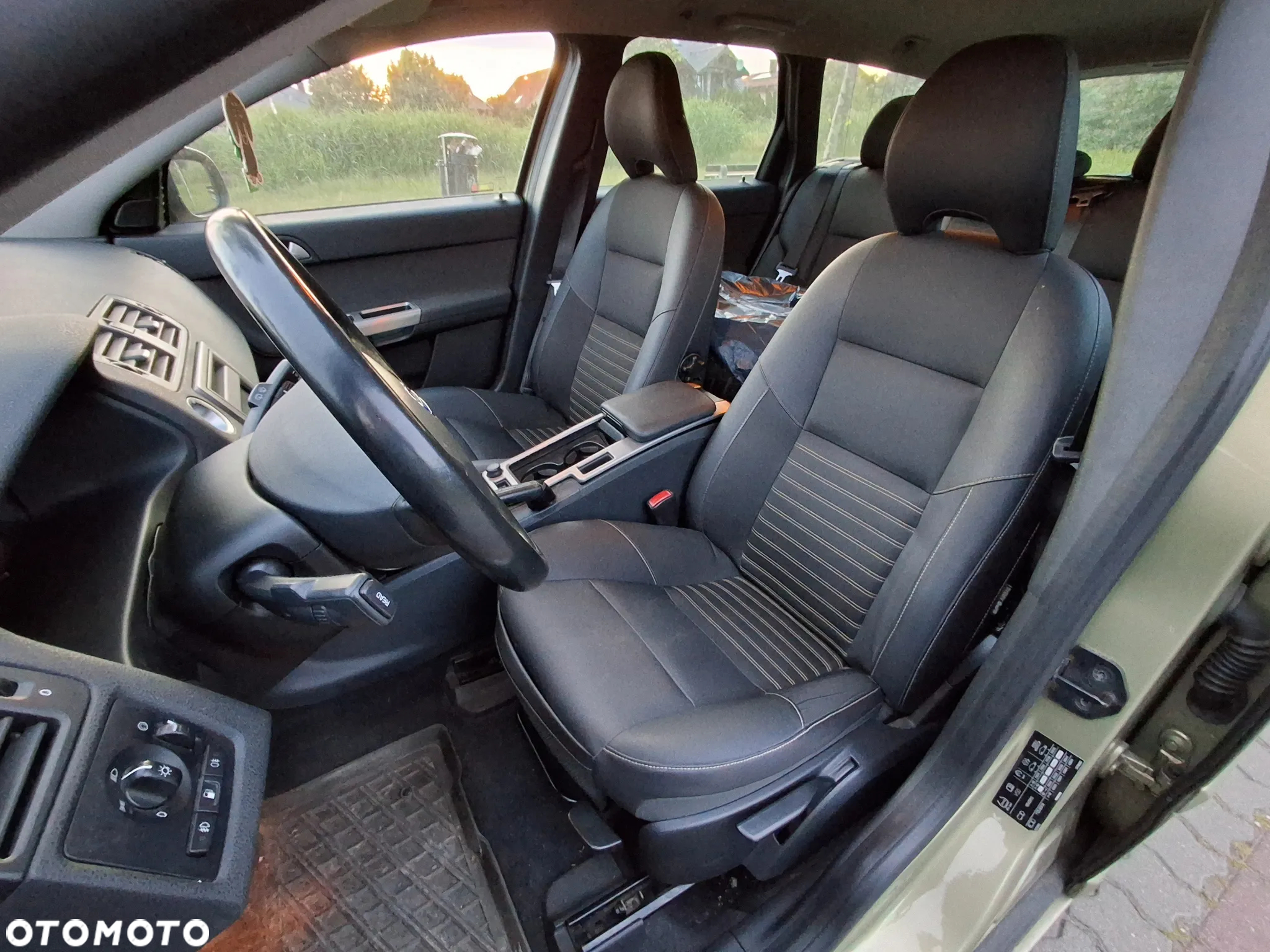 Volvo V50 1.6D DPF DRIVe Kinetic - 17