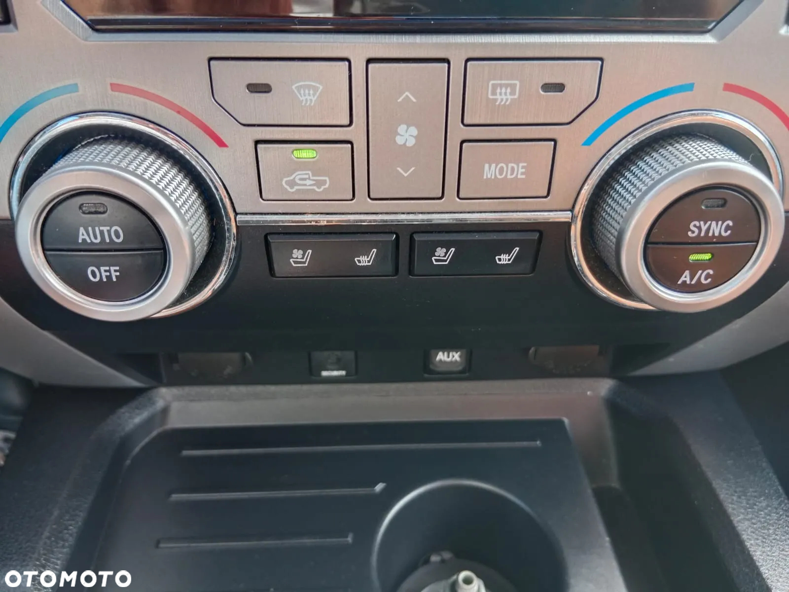 Toyota Tundra - 38
