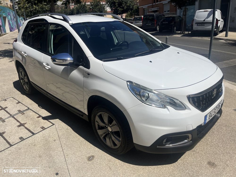 Peugeot 2008 1.2 PureTech Style - 9