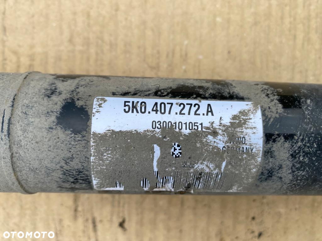 PÓŁOŚ PRAWA VW SCIROCCO 5K0407272A - 2