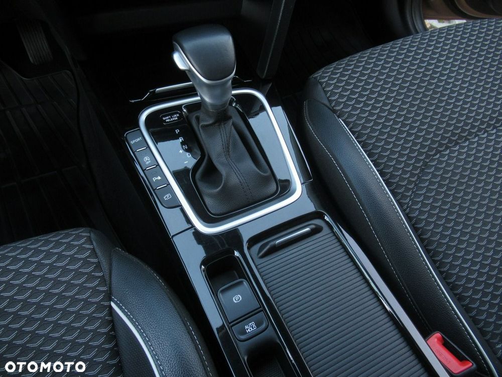 Kia XCeed 1.5 T-GDI L DCT - 17