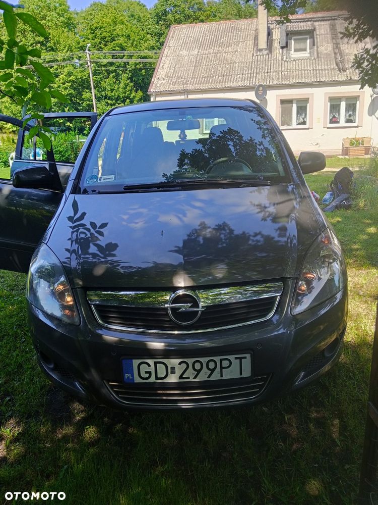 Opel Zafira - 2