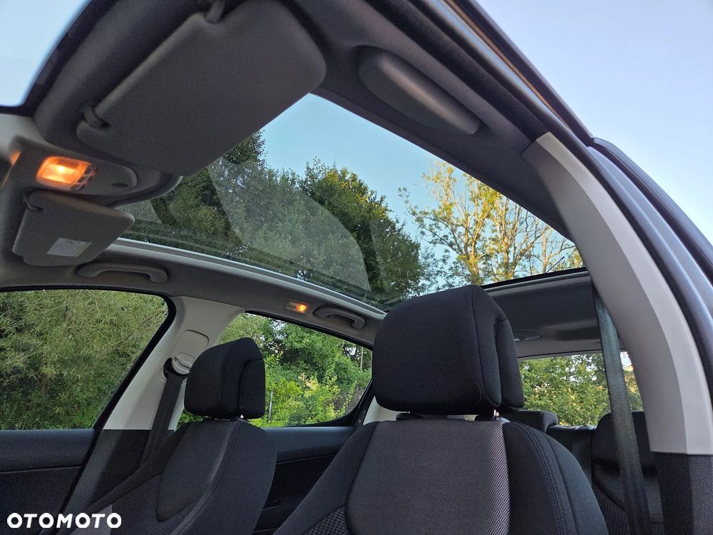 Peugeot 308 1.6 Premium Plus - 20