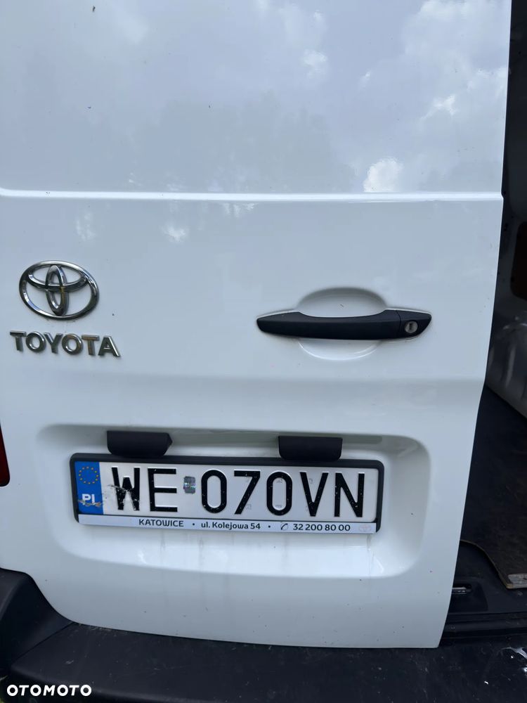 Toyota Pro Ace - 13
