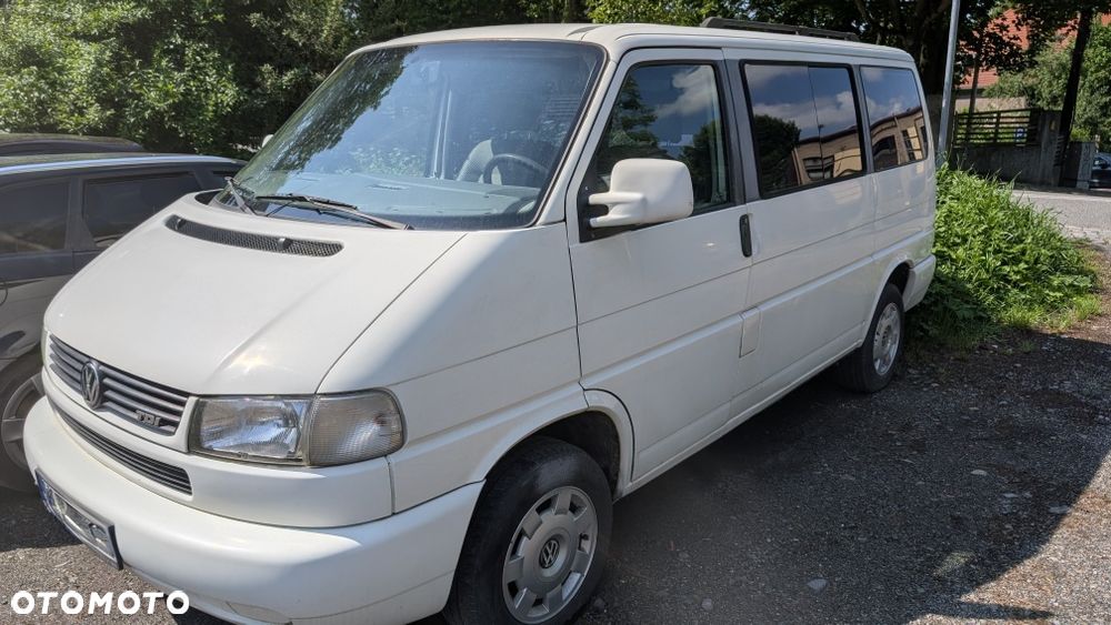 Volkswagen Multivan - 2