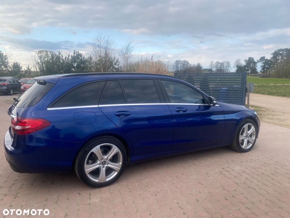 Mercedes-Benz Klasa C 180 BlueTEC 7G-TRONIC Edition 1 - 26