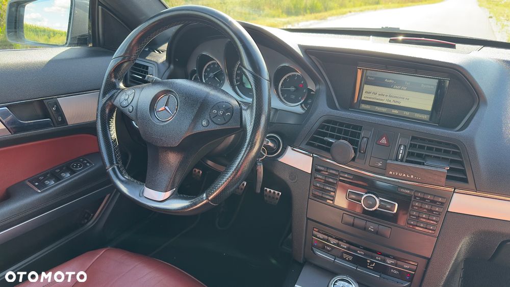 Mercedes-Benz Klasa E 220 CDI BlueEff - 12