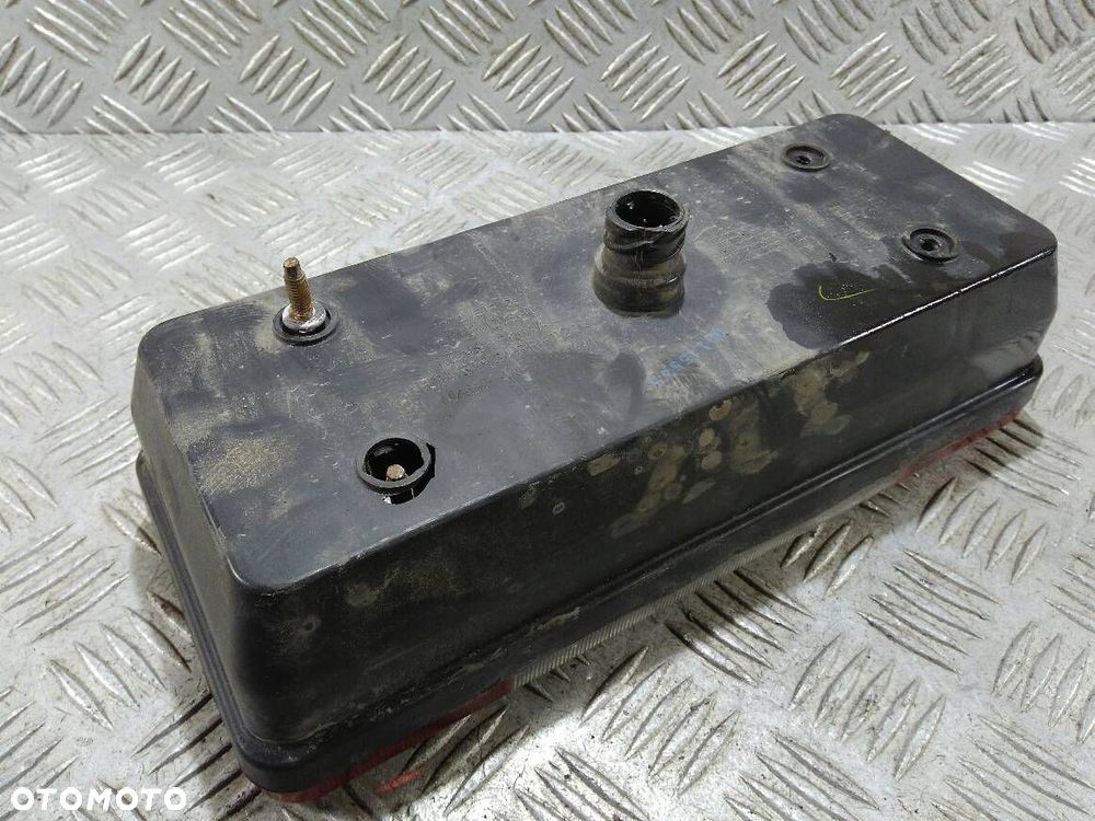 LAMPA LEWA TYLNA IVECO DAILY - 2