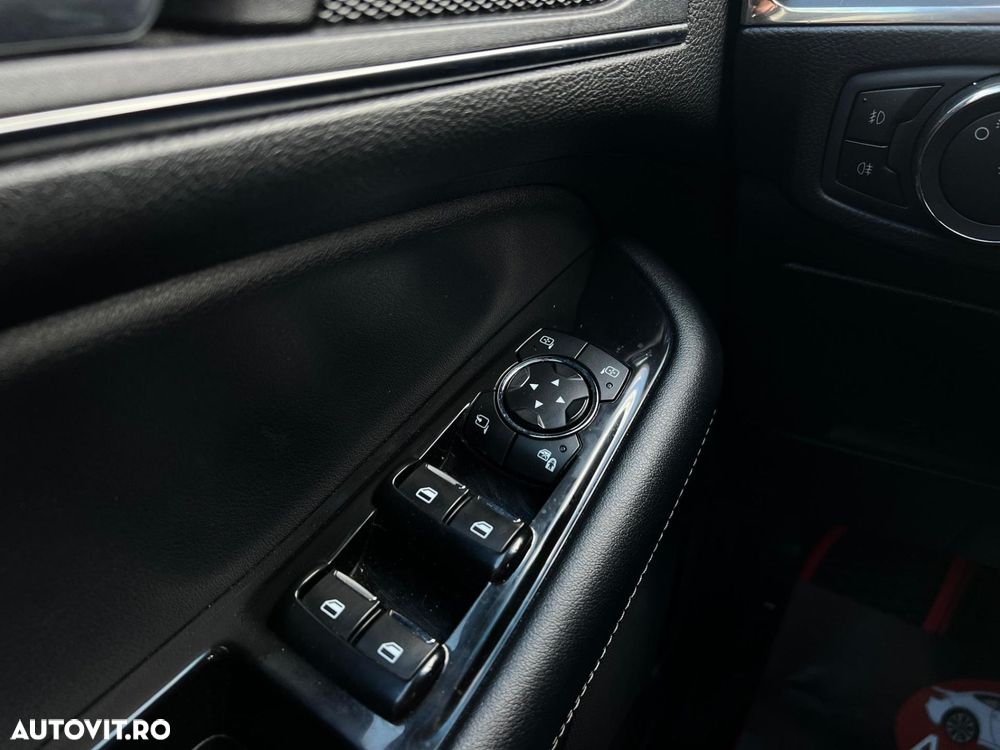 Ford Edge - 30