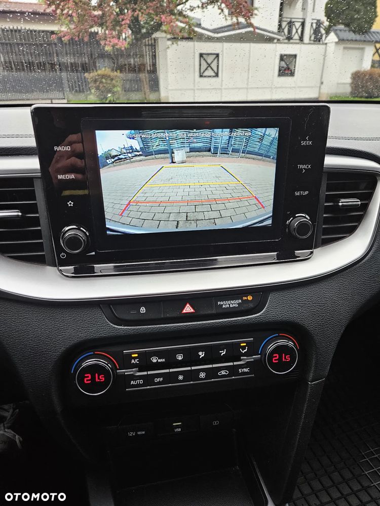 Kia Ceed 1.5 T-GDI L - 19