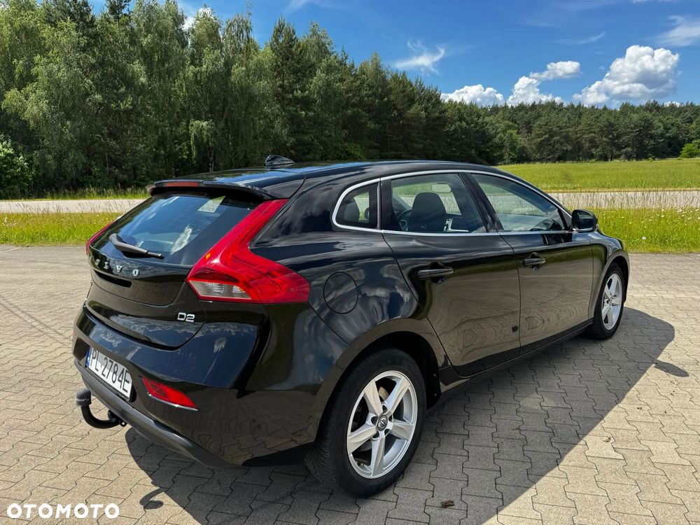 Volvo V40 D2 Momentum - 2